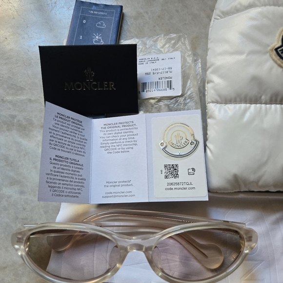 Sunglasses Moncler ML 0117 - 25G Ivory/Brown Mirror, Oval - Picture 10 of 12